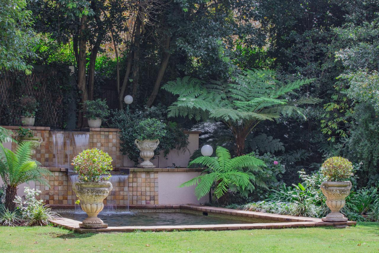 No66 Sandton Lodge Johannesburgo Exterior foto